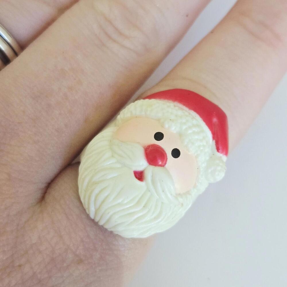 RUSS Santa Claus Festive Holiday Christmas Ring